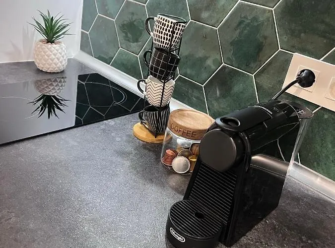 Estudio Bajo Con Piscina 아파트